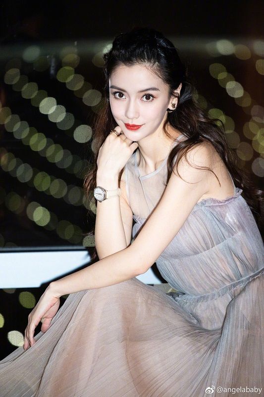 图片来源 微博 @angelababy