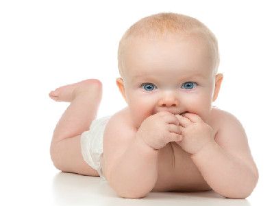 宝宝什么时候长牙齿算正常呢?
